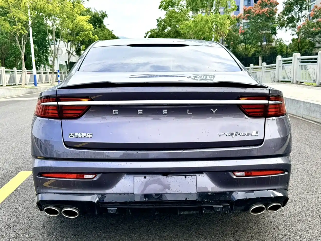 Фото 6 - Geely Preface