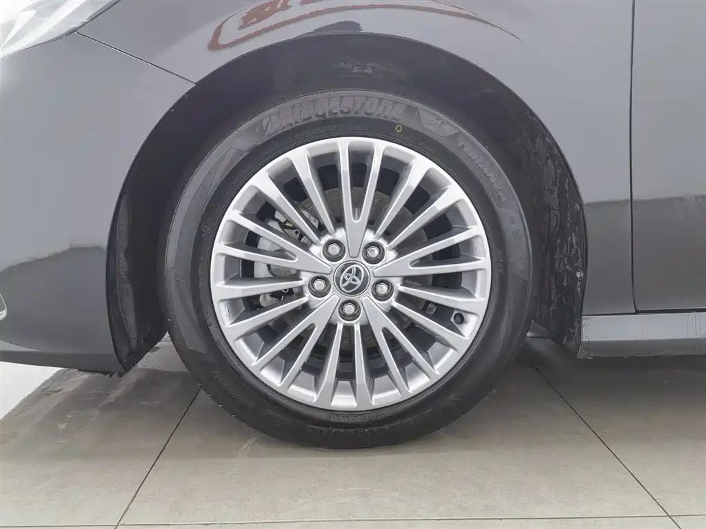 Toyota Camry 2024 2.0E Elite Edition фото 17