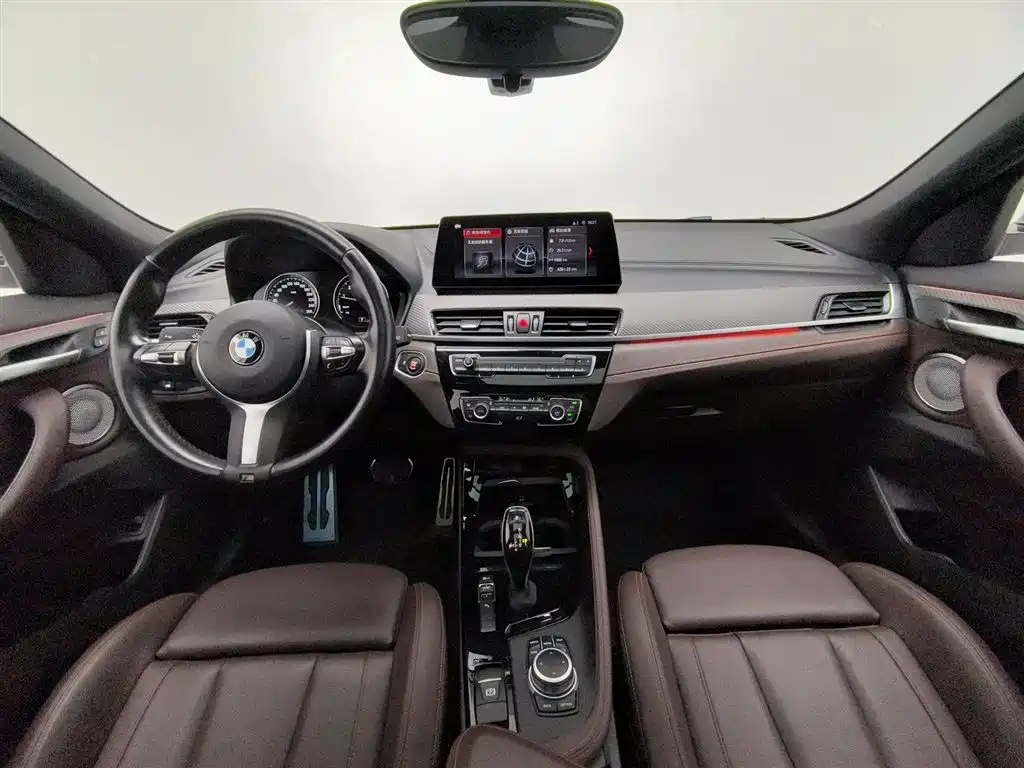BMW X2 2021 Facelift sDrive25i Edge Edition фото 5