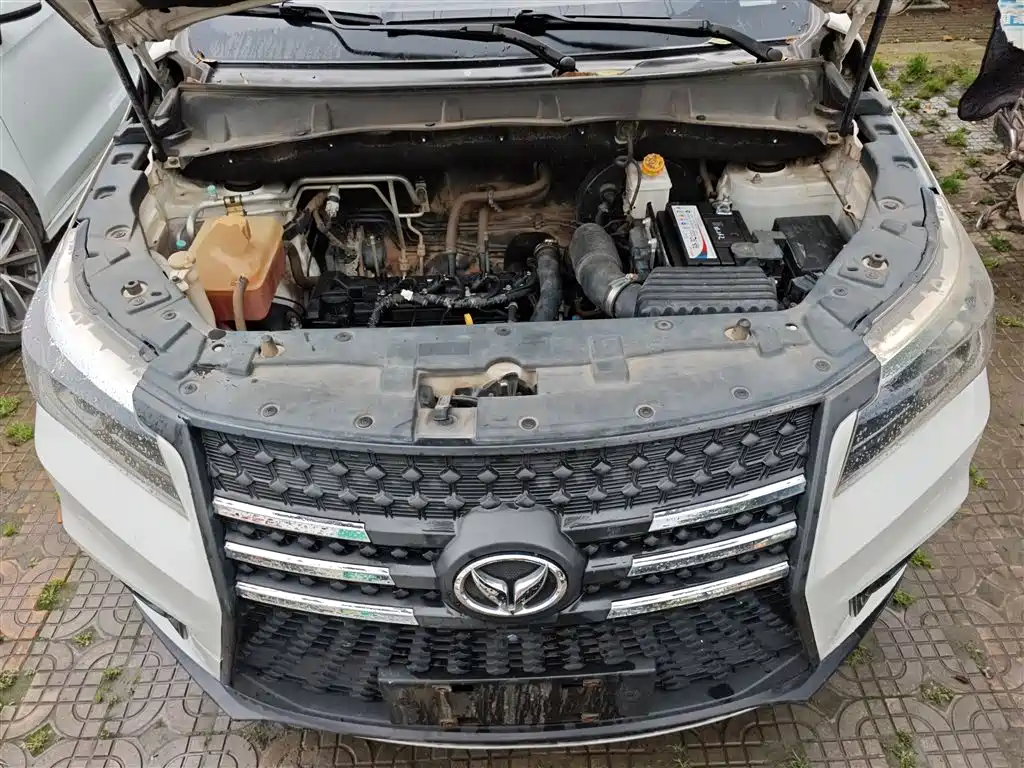 BAIC Huansu S7 2018 2018 1.5T Auto Premium Model