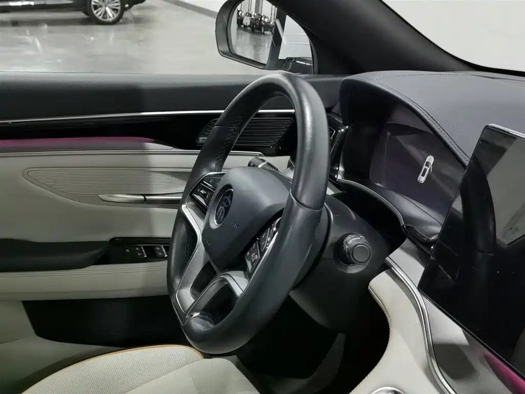 BYD Song PLUS PHEV 2021 DM-i 51KM Honor фото 22