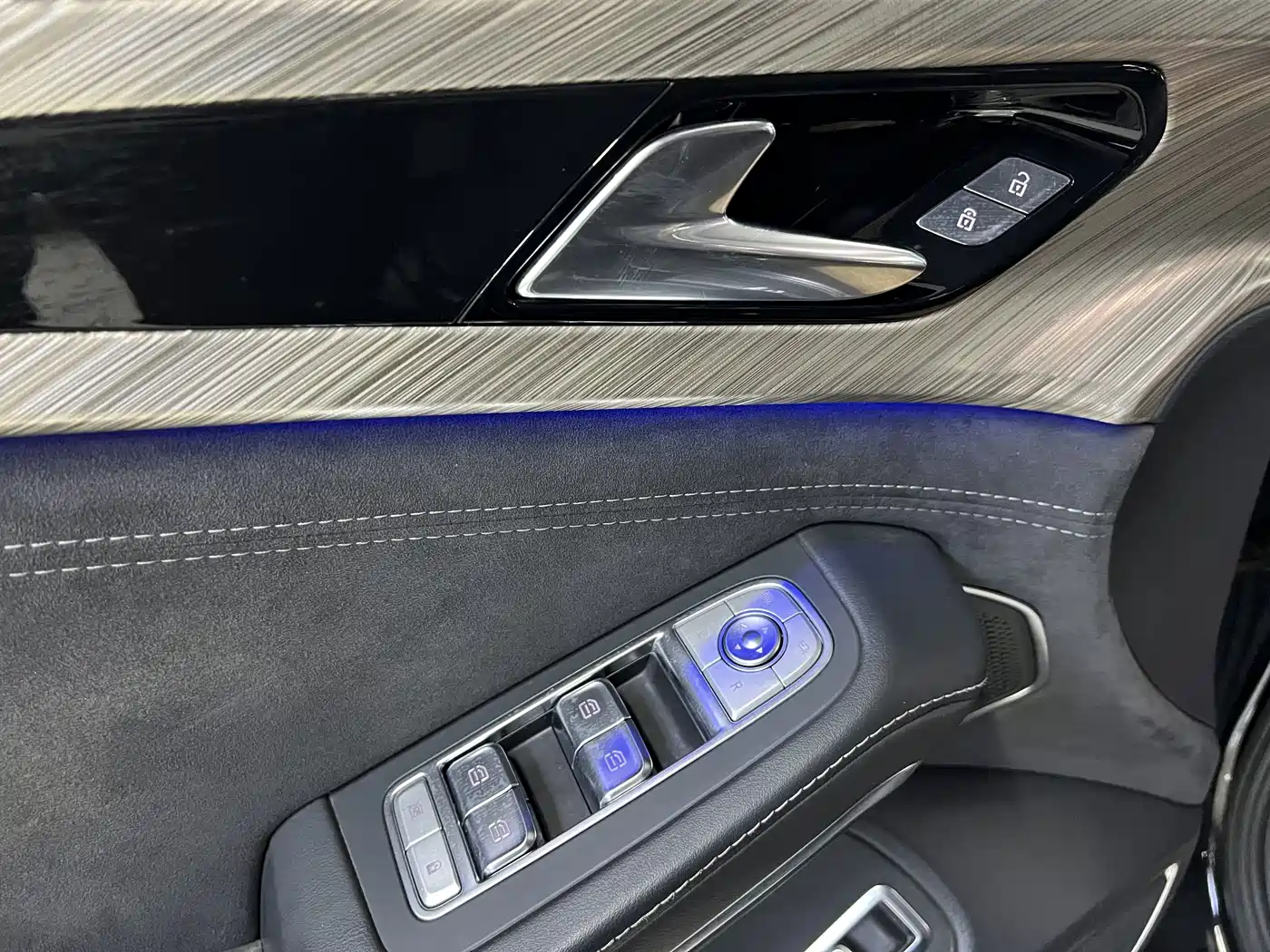 Hongqi H9 2020 3.0T Smart Connection Qi Chang Edition фото 13