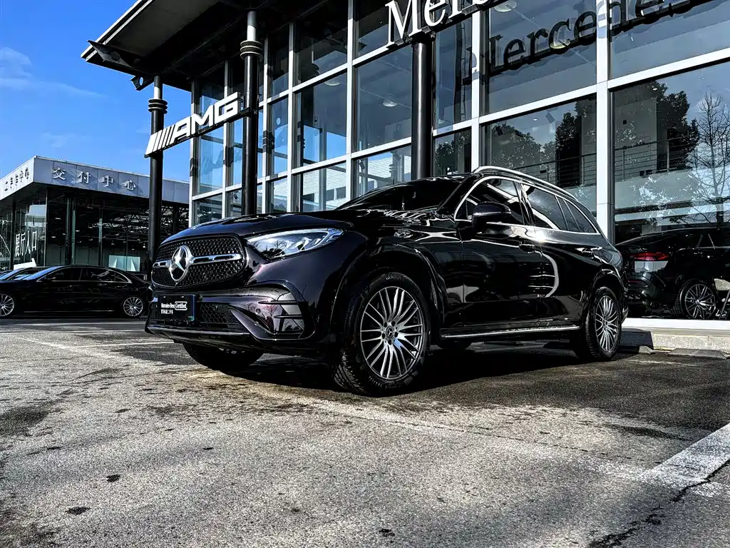 Mercedes-Benz GLC 2024 GLC 300 L 4MATIC Dynamic 5-seater фото 3