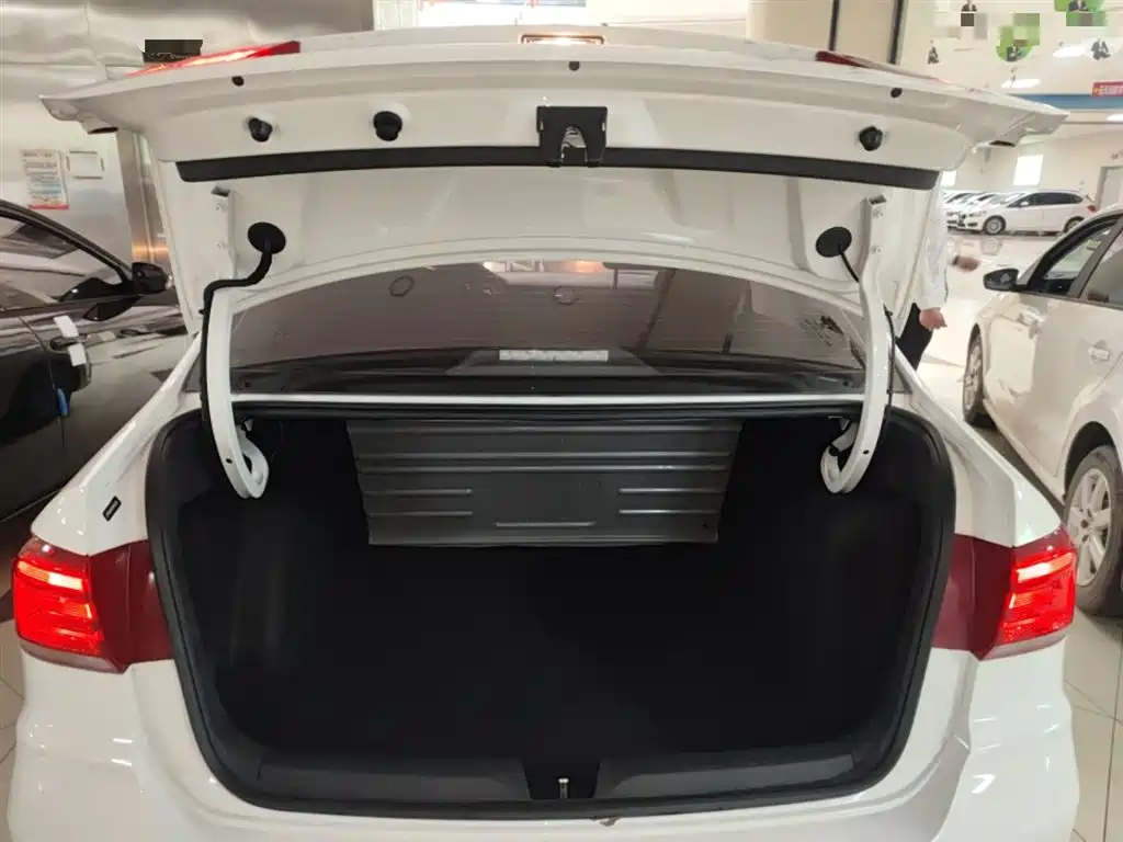 Volkswagen Santana 2021 1.5L Automatic Trend Edition фото 15