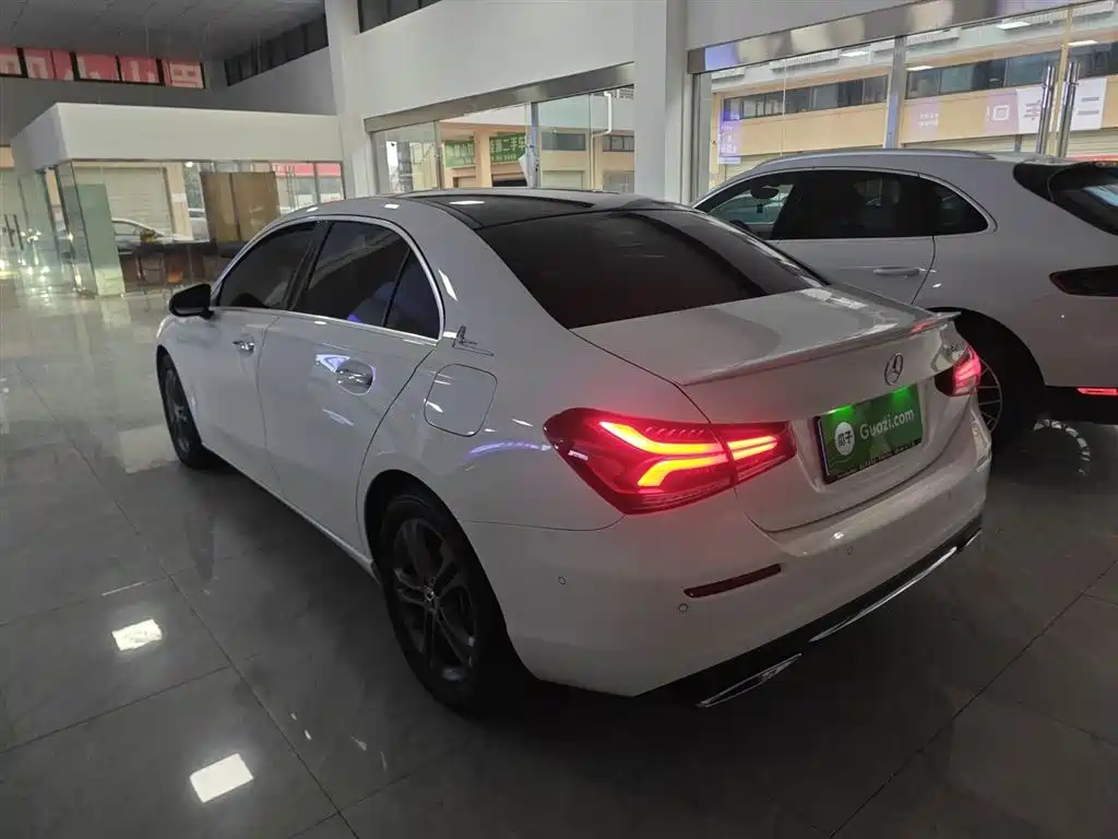 Mercedes-Benz A-Class 2020 A 200 L фото 5
