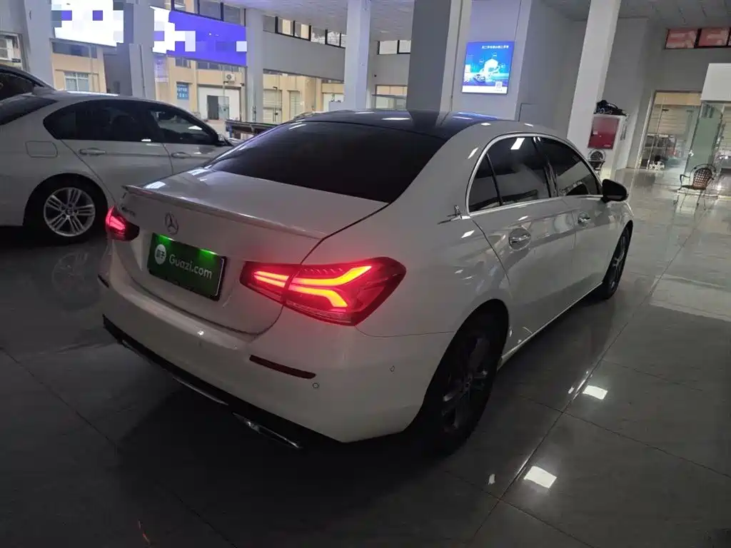 Mercedes-Benz A-Class 2020 A 200 L фото 7
