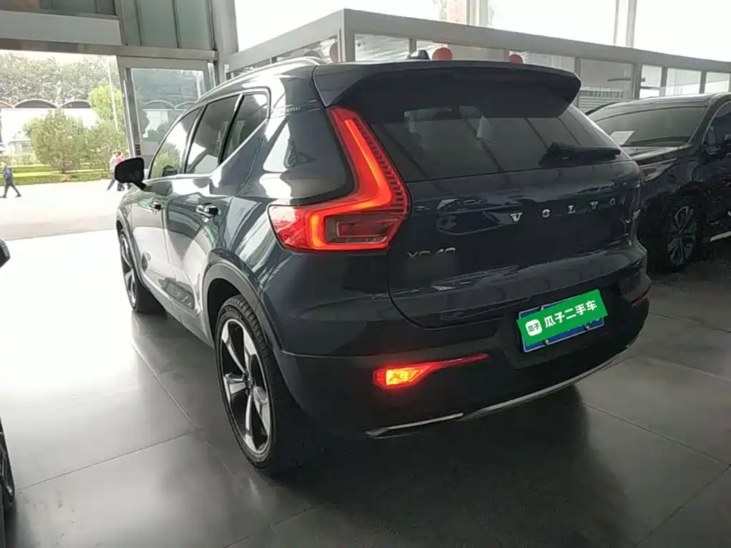 Фото 5 - Volvo XC40