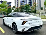 Фото 9 - Hongqi H6