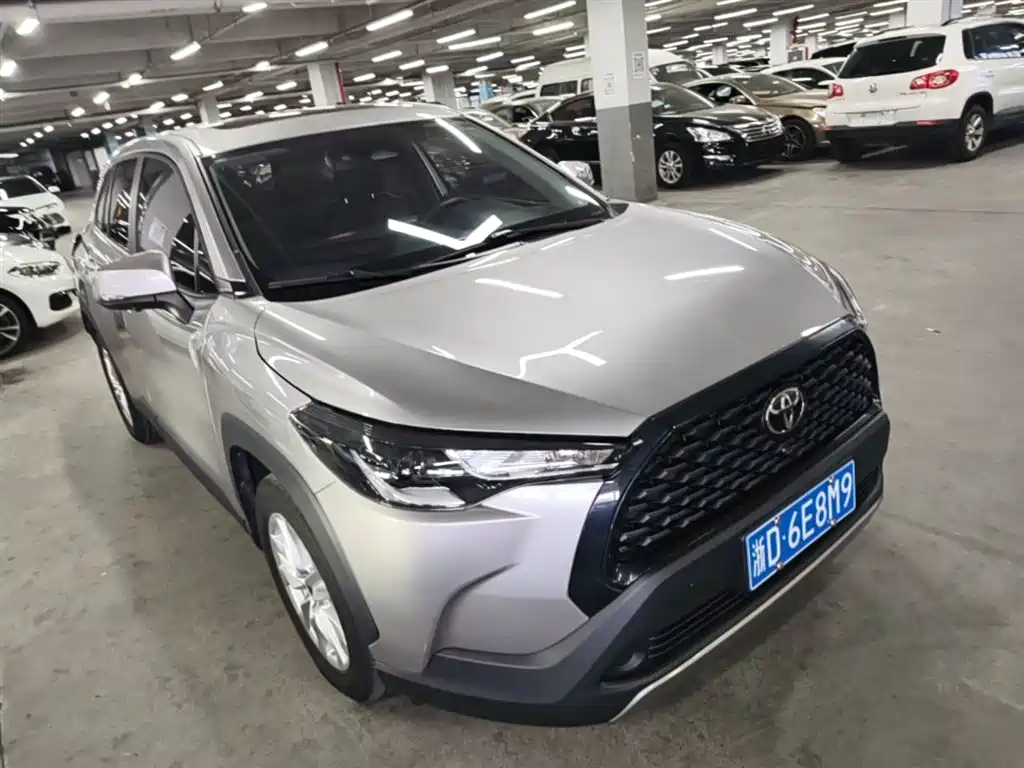 Toyota Corolla Cross 2022 2.0L Premium Edition фото 7