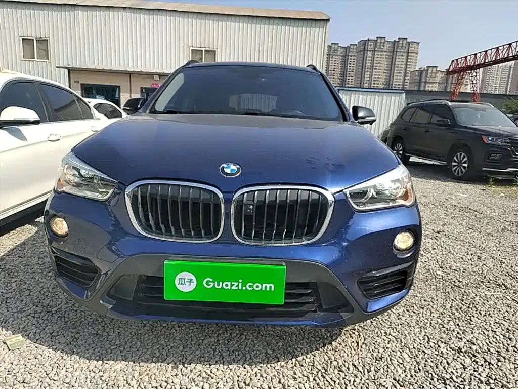 BMW X1 2018 sDrive18Li Premium Model фото 3