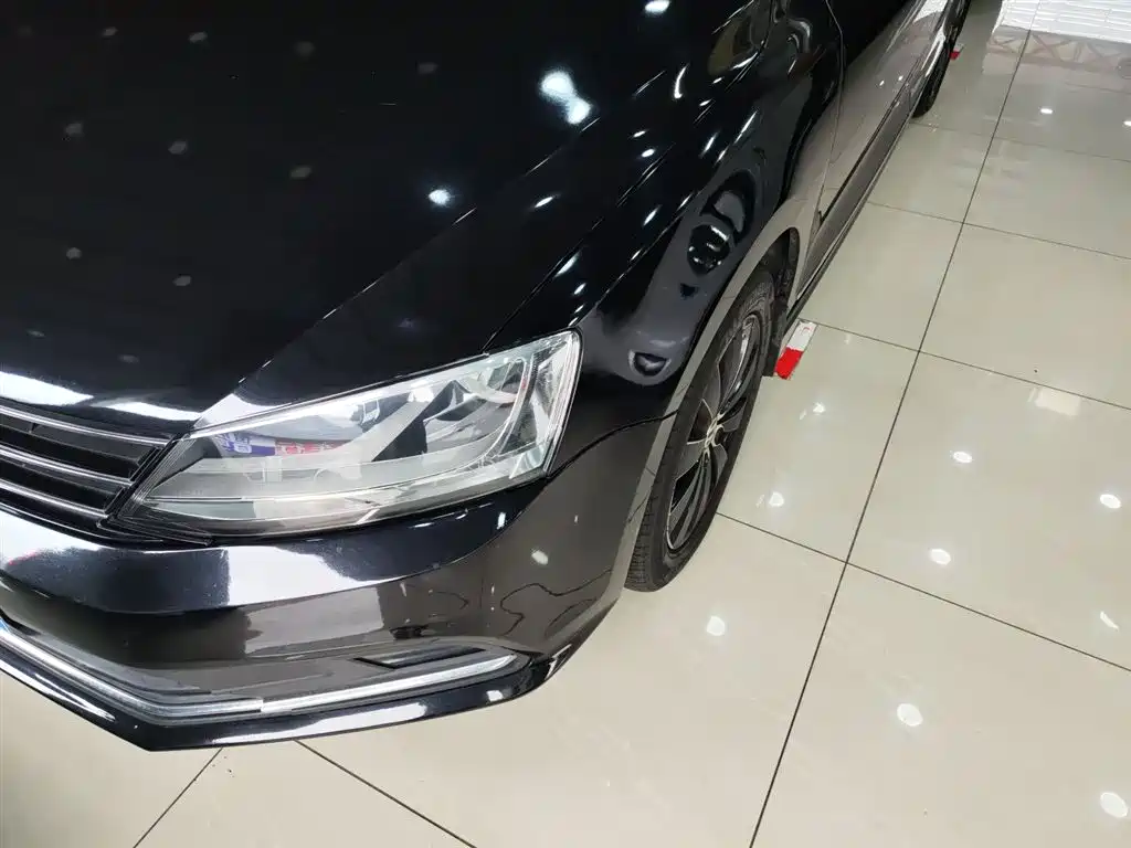 Volkswagen Sagitar 2018 1.6L Automatic Comfort фото 20