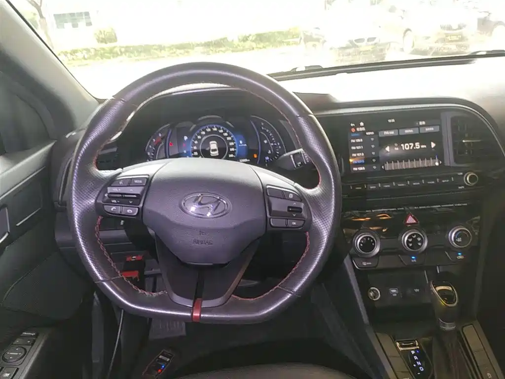Hyundai Elantra 2020 1.4T DCT Dynamic·Vitality фото 11