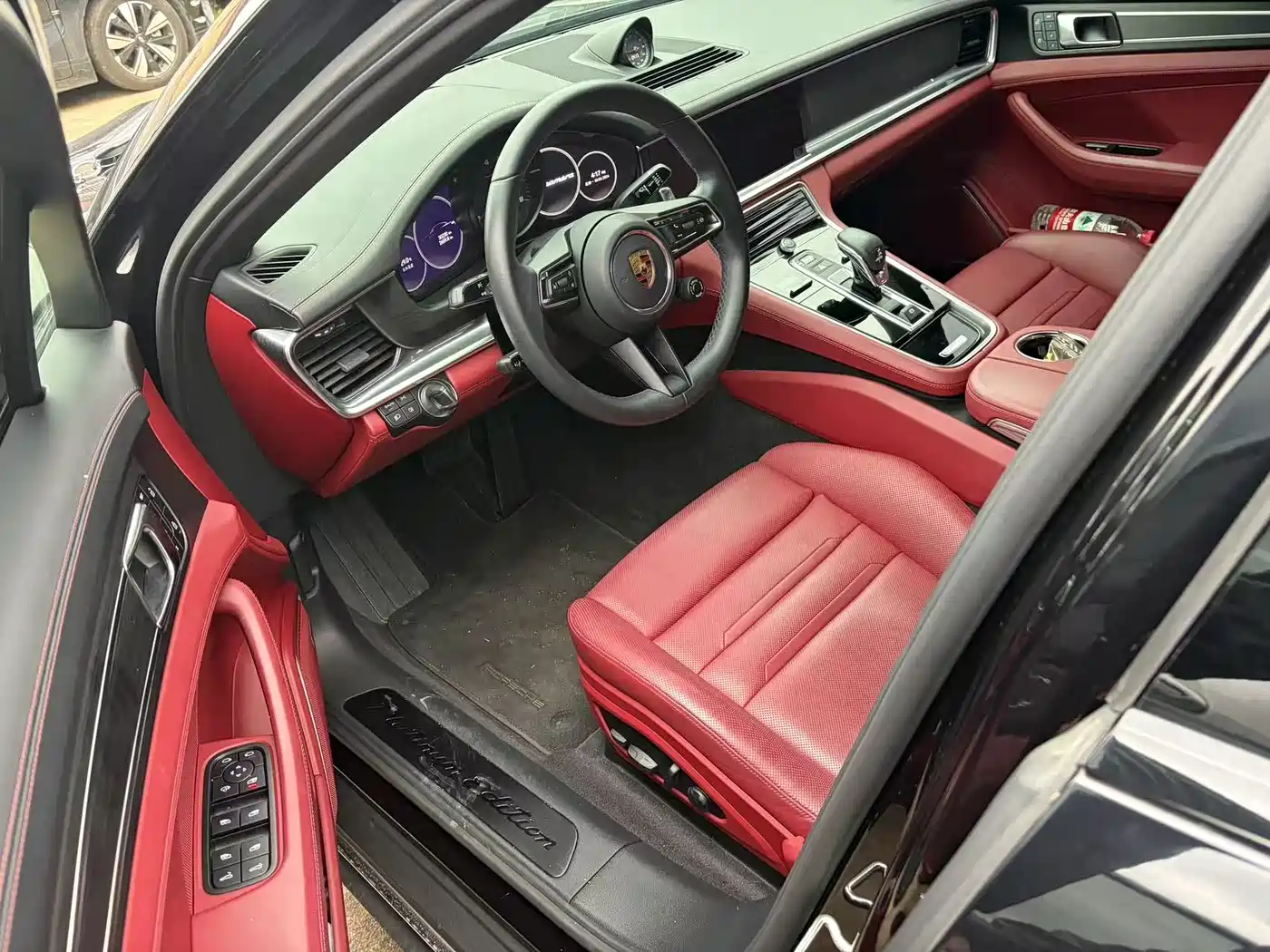 Porsche Panamera 2023 Panamera Executive Long Wheelbase Platinum Edition 2.9T фото 2