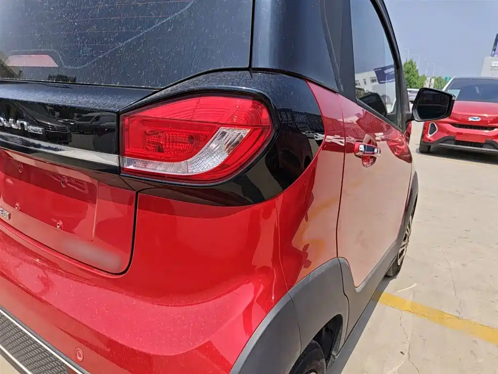 BAOJUN E100