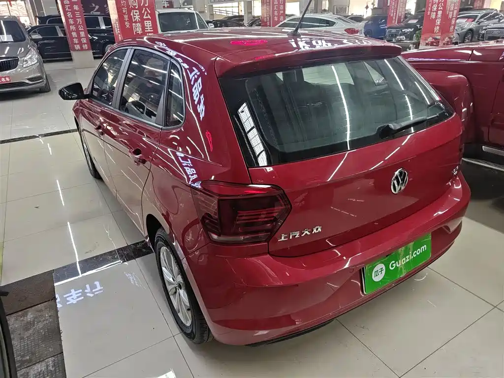 Volkswagen Polo 2019 Plus 1.5L Automatic Colorful Tech Edition фото 5