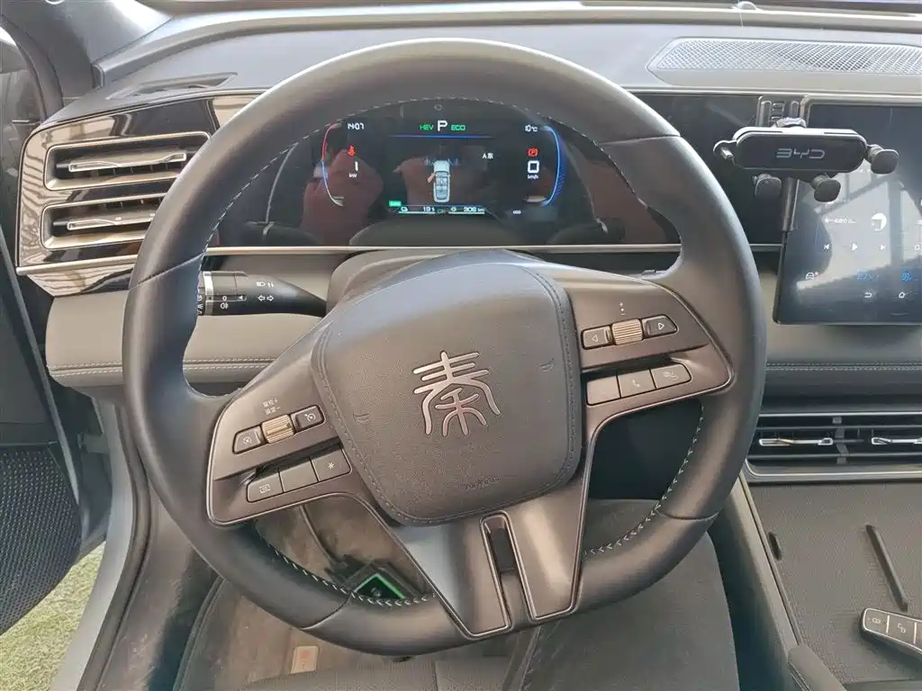 BYD Qin L 2024 DM-i 80KM Leading Edition фото 7