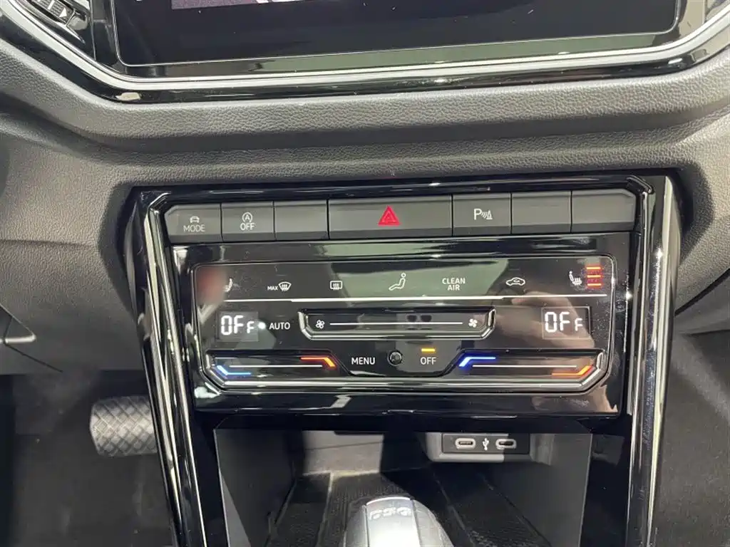 Volkswagen T-ROC 2022 280TSI DSG 2WD Elite PLUS фото 20
