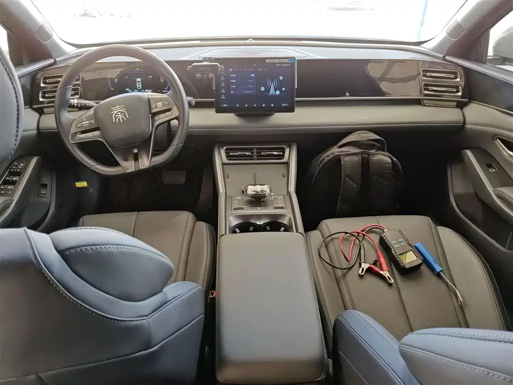 BYD Qin L 2024 DM-i 80KM Leading Edition фото 6
