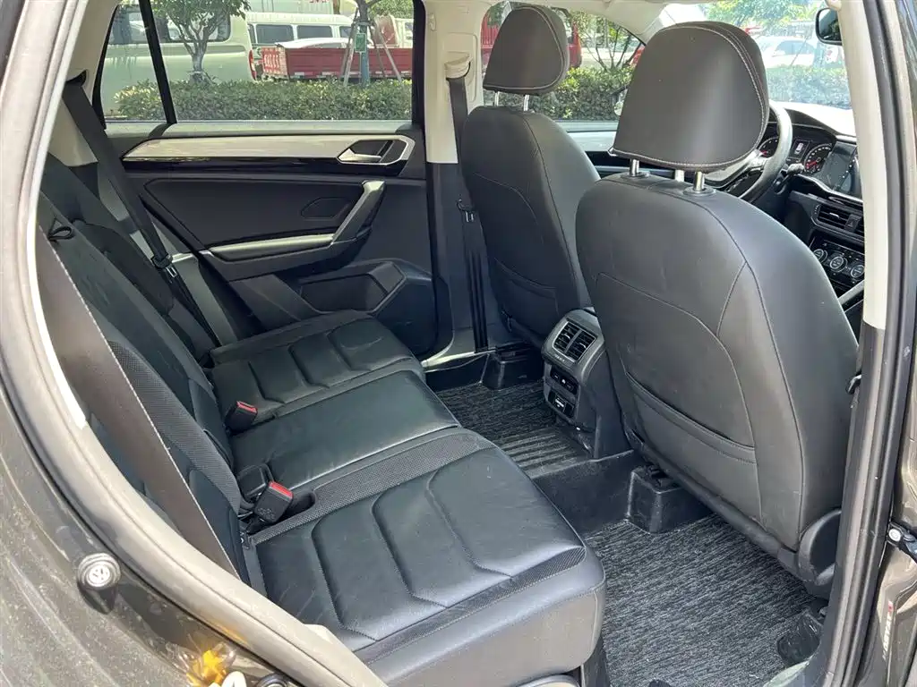 Volkswagen Tayron 2019 330TSI 2WD Luxury China VI фото 9