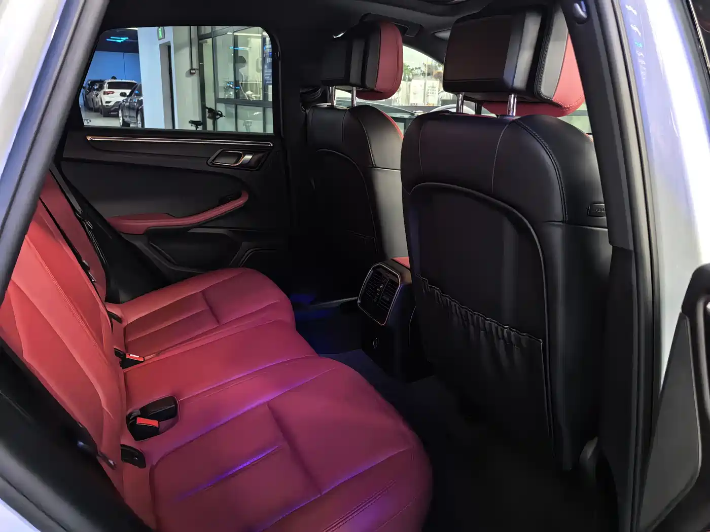Porsche Macan 2018 Macan 2.0T фото 15