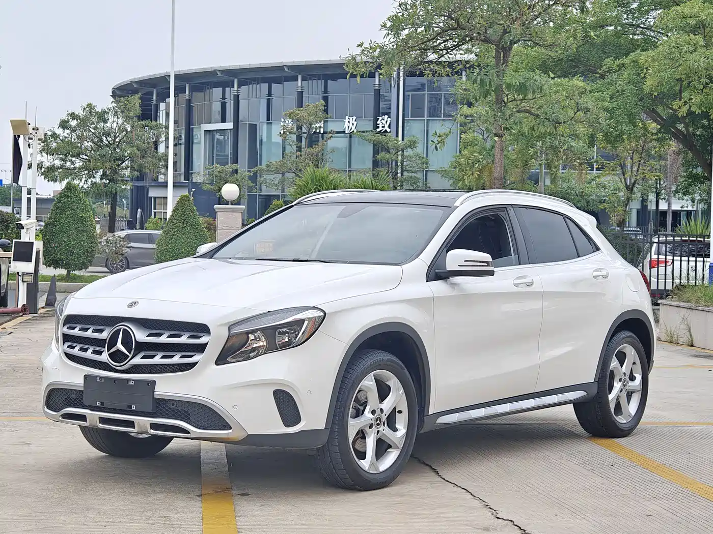 Mercedes-Benz GLA 2017 GLA 200 Dynamic