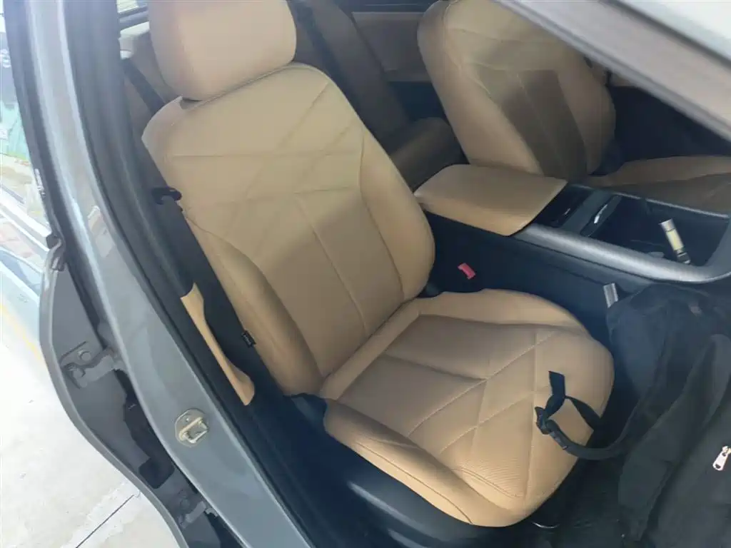 Geely Galaxy Galaxy L6 2024 125km PLUS Soaring Dragon Edition фото 25