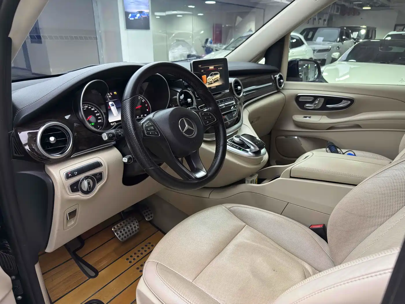 Mercedes-Benz V-Class 2018 V 260 Pilot Edition China V фото 6