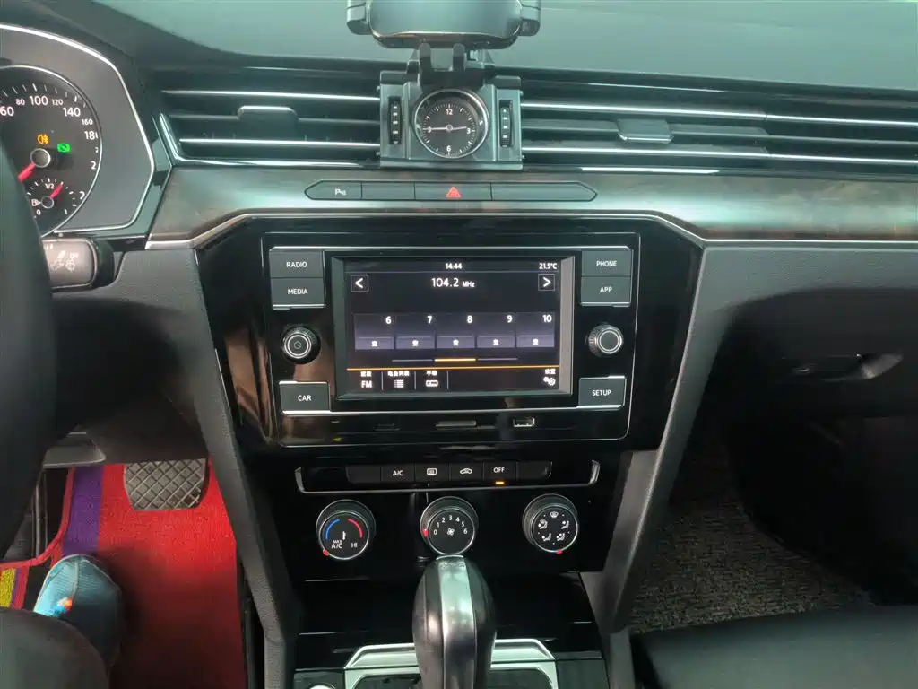 Volkswagen Magotan 2019 330TSI DSG Leading China VI фото 13