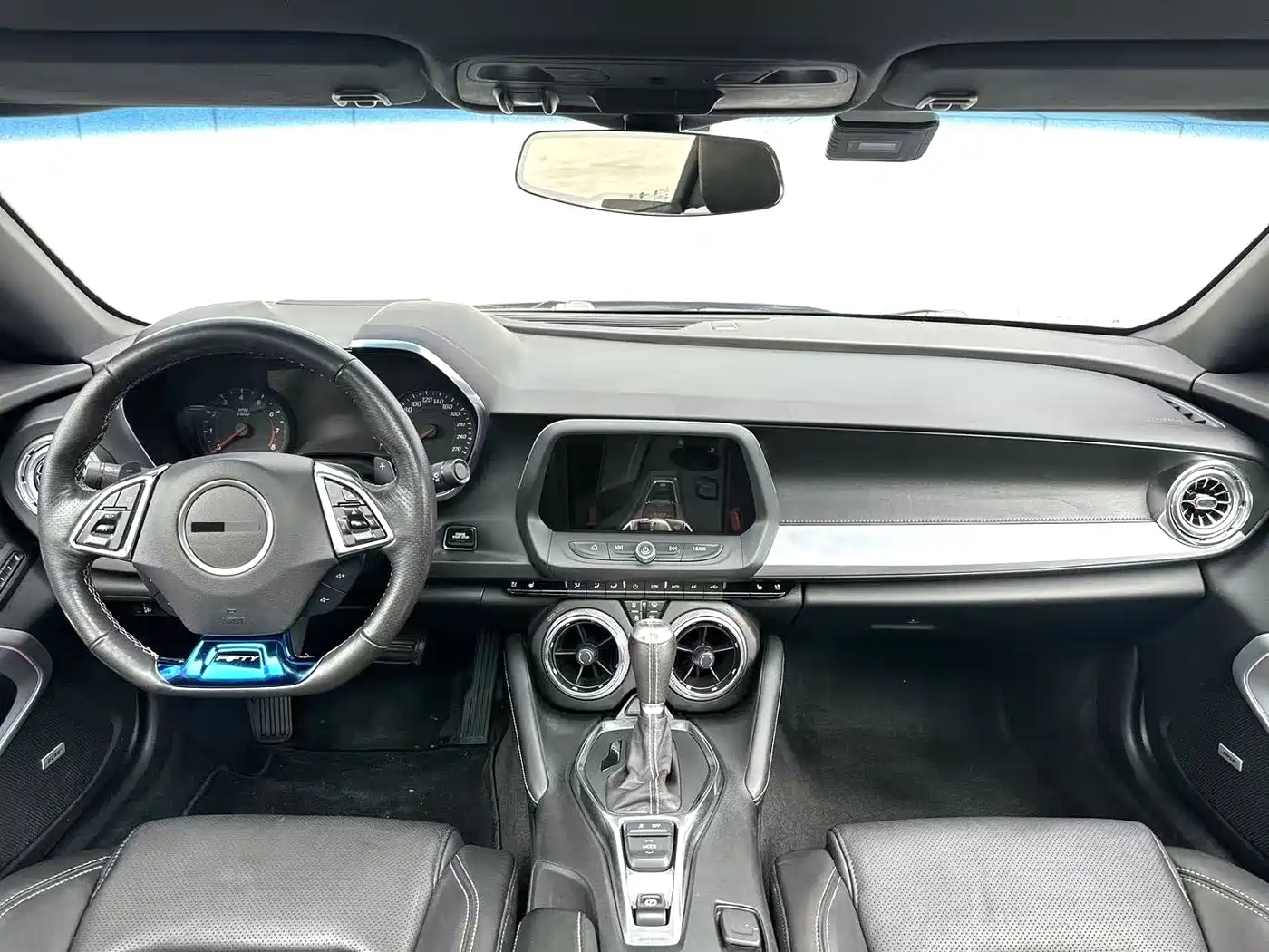 Chevrolet Camaro 2017 2.0T RS фото 6