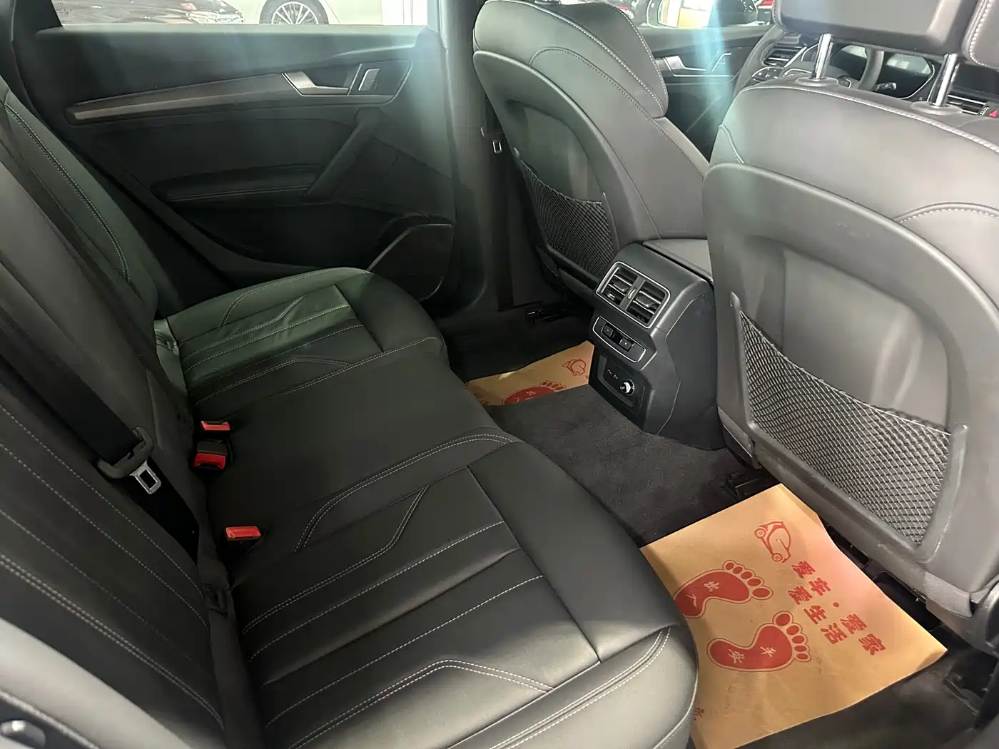 Audi Q5L 2024 Model 40 TFSI Luxury Elegance фото 12