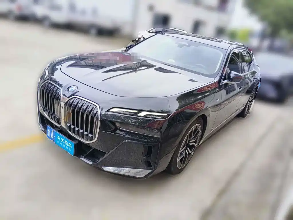 BMW 7 Series 2023 Model 735Li M Sport Package