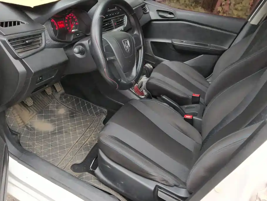 Baojun 310 2016 2016 1.2L Manual Value Edition