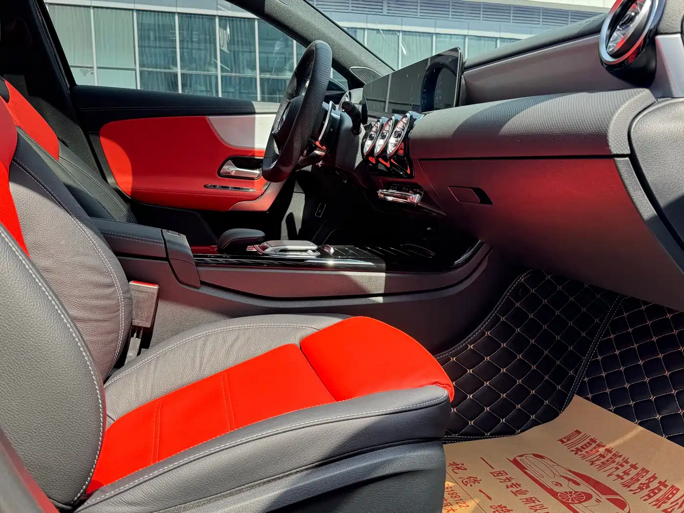 Mercedes-Benz A-Class AMG 2024 AMG A 35 L 4MATIC фото 12