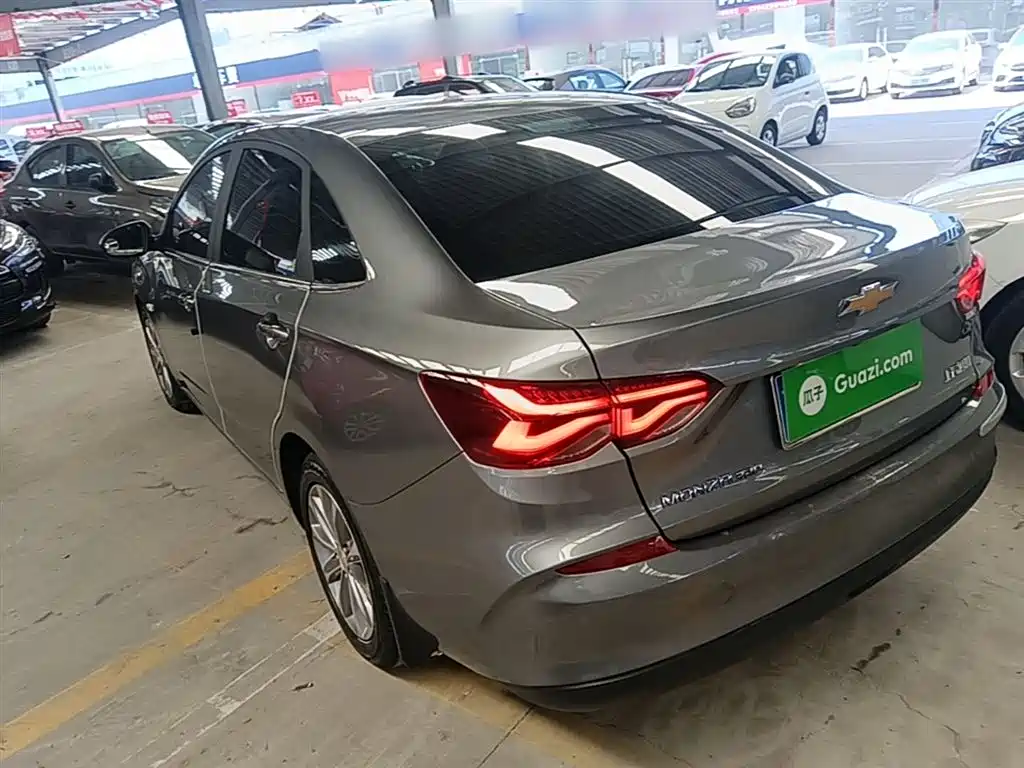 CHEVROLET CRUZE
