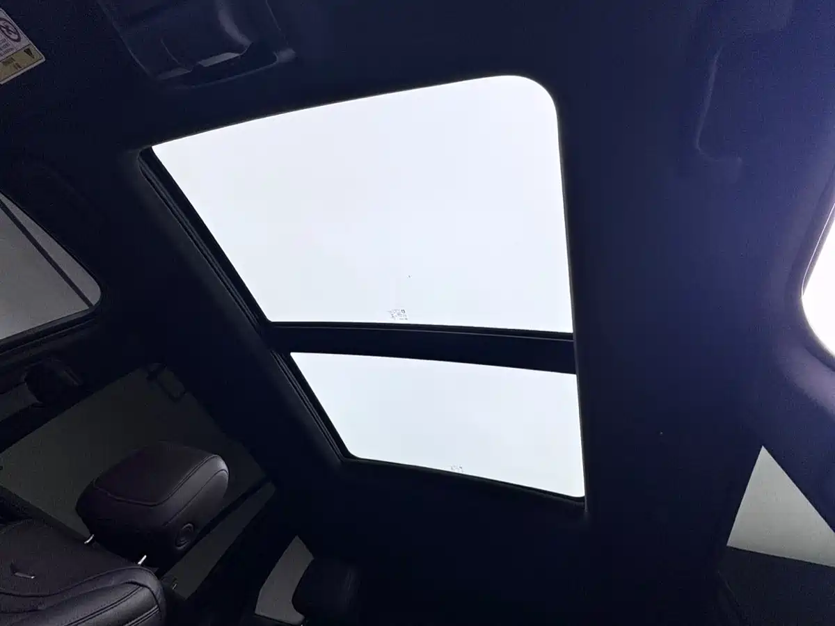 Cadillac XT6 2021 2.0T 6-Seater 2WD Luxury Edition фото 12