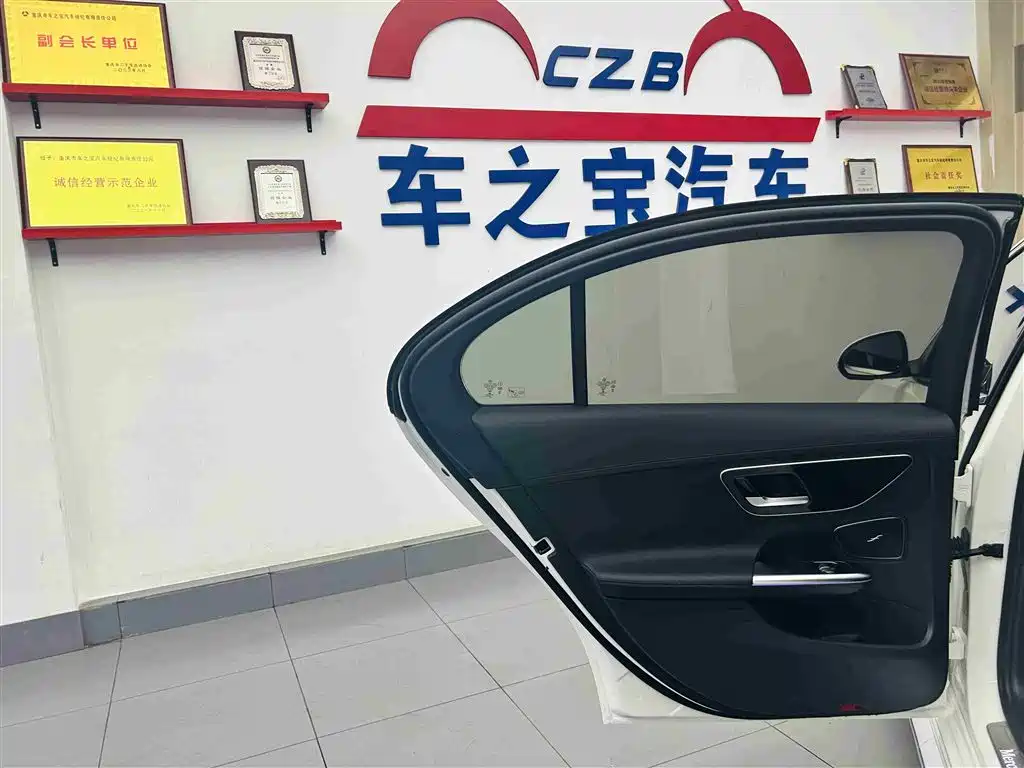 Mercedes-Benz C-Class 2022 Facelift C 260 L Sport фото 24