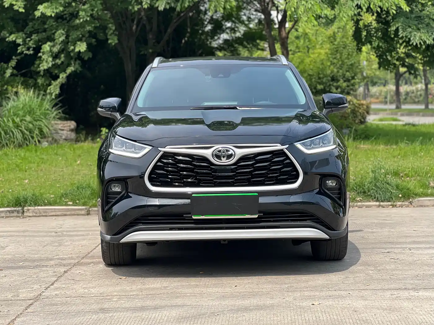 TOYOTA HIGHLANDER