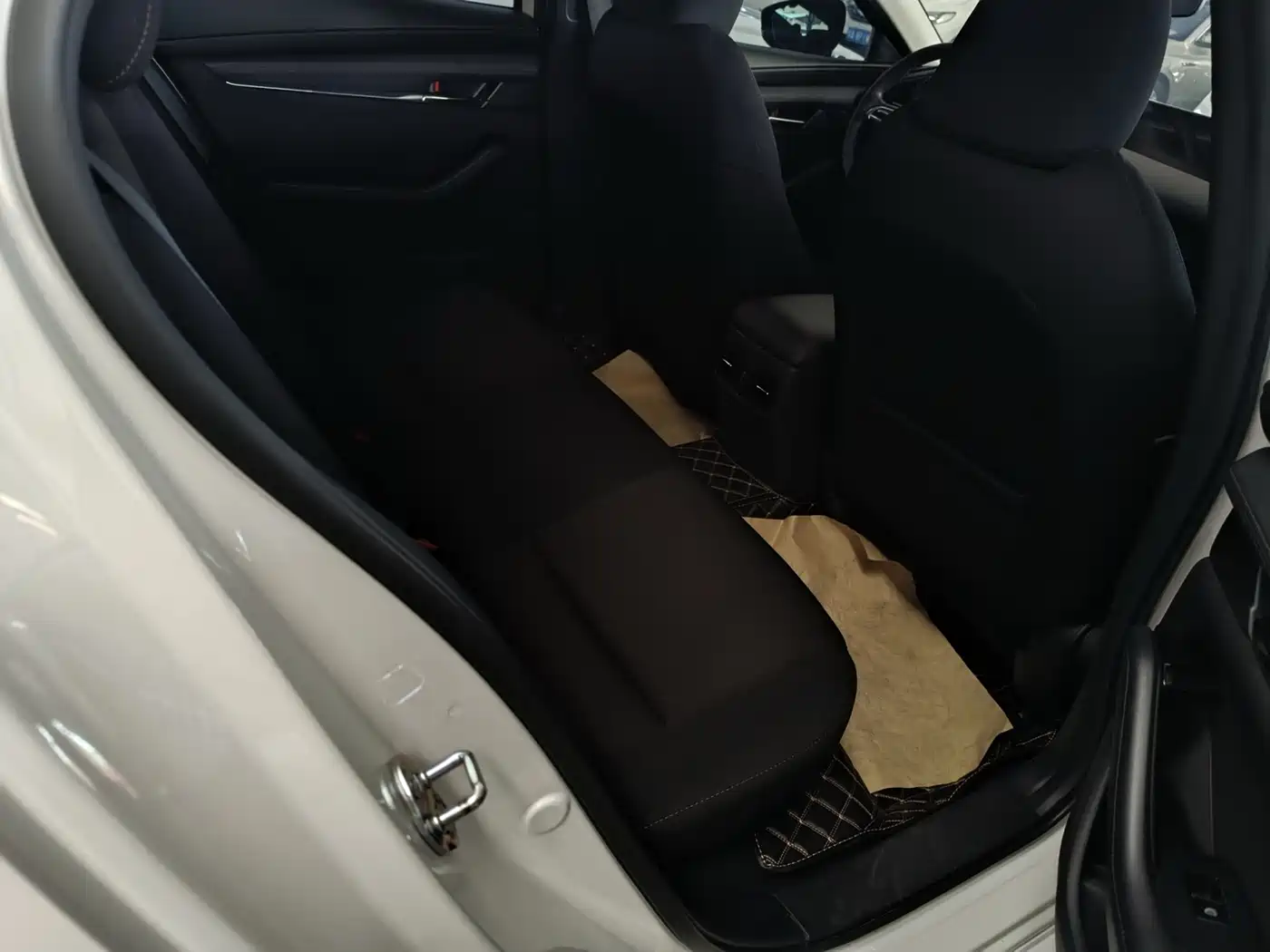Mazda Mazda3 Axela 2020 2.0L Automatic Zhi Ya Edition фото 15