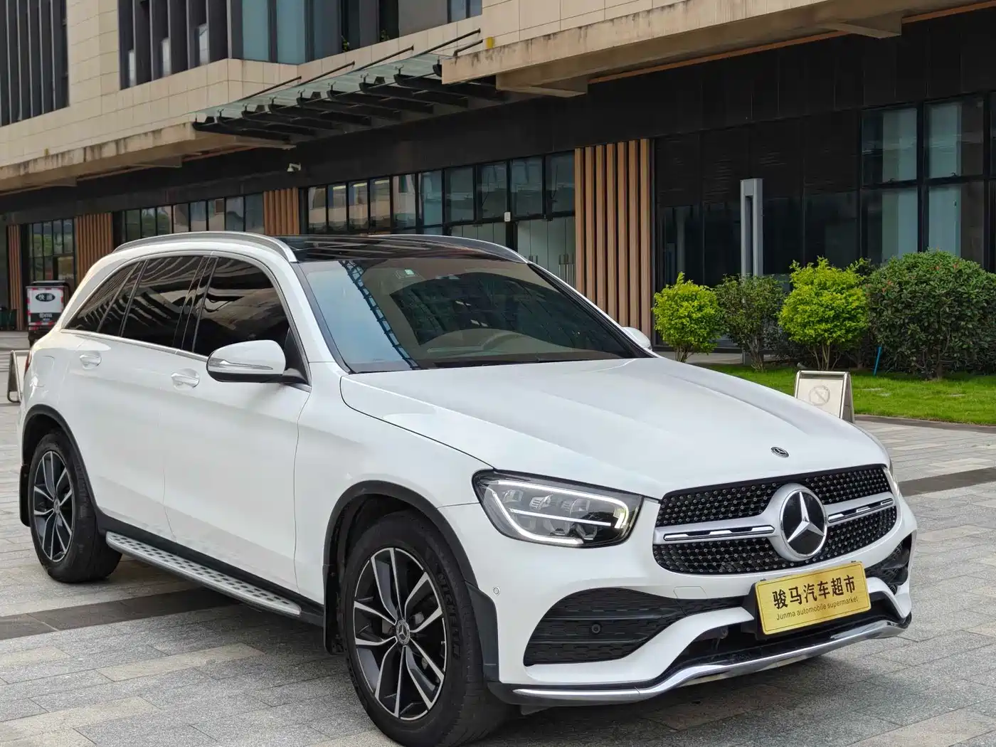 Mercedes-Benz GLC 2020 Facelift GLC 300 L 4MATIC Dynamic фото 19