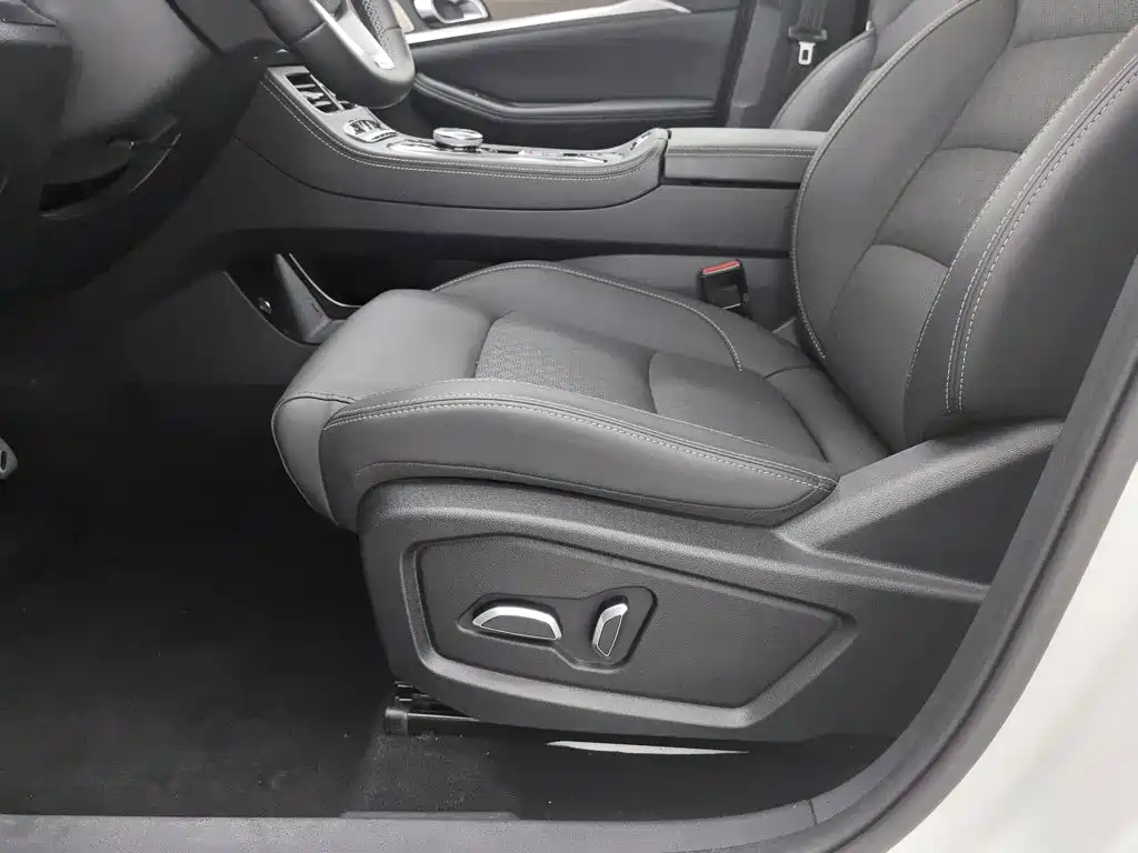 Skyworth Auto Skyworth HT-i 2024 2023 1.5L PHEV 115KM Smart Dragon Edition