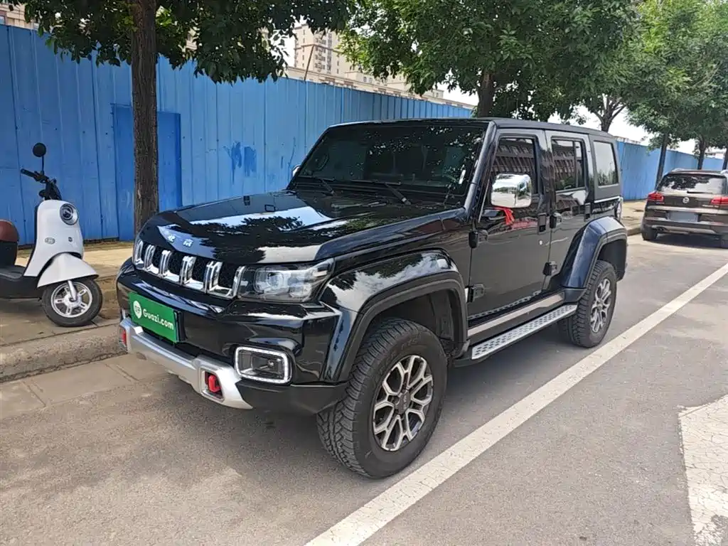 BAIC ORV Beijing Offroad BJ40 2024 2.0T Urban Hunter Glory Edition фото 2