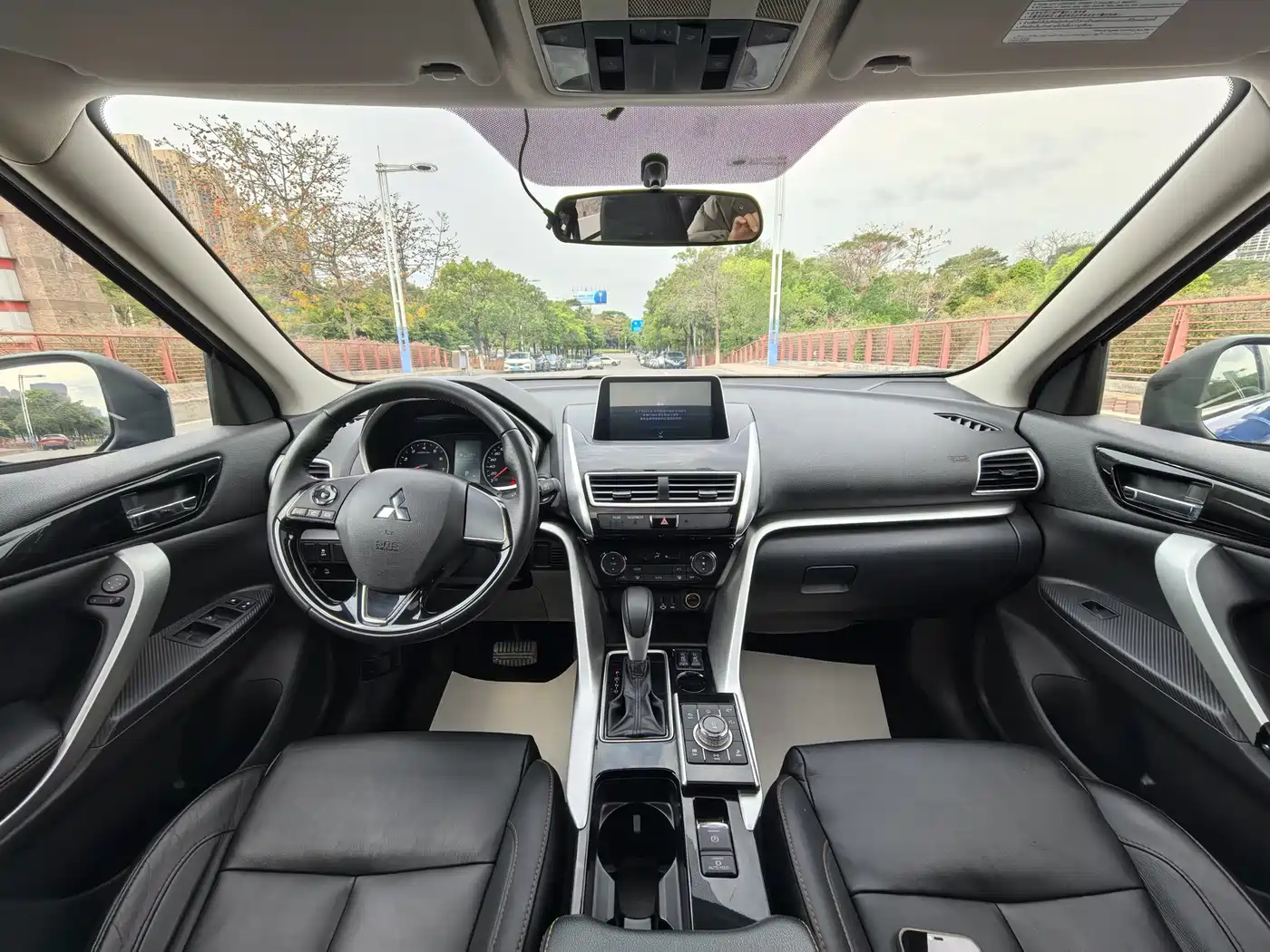 Mitsubishi Eclipse Cross 2019 1.5T CVT 2WD Dream Edition China VI фото 6