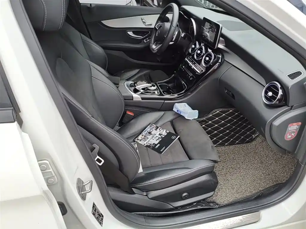 Mercedes-Benz C-Class 2017 C 200 Sport фото 25