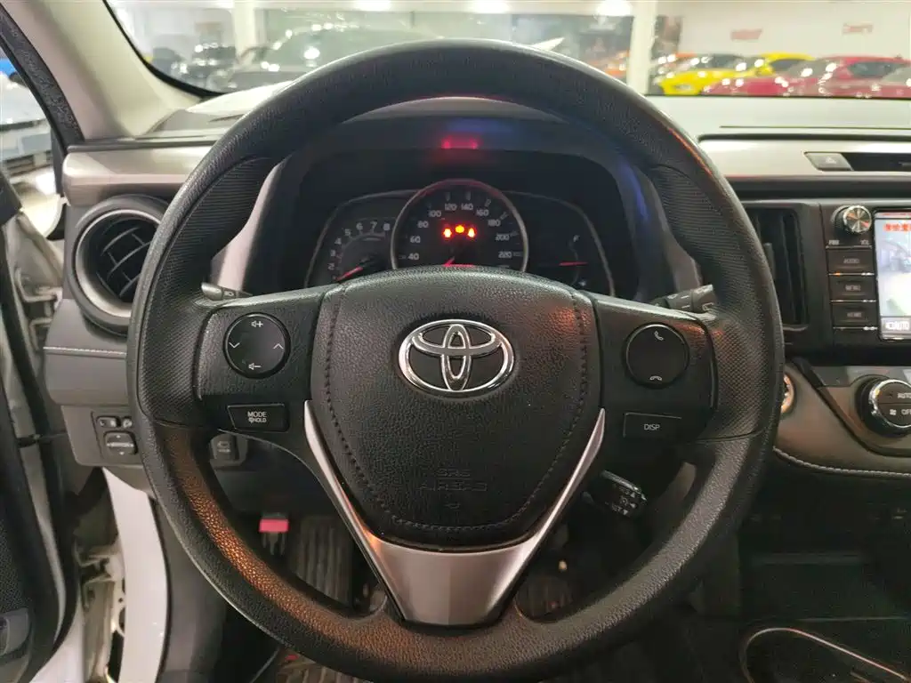 Toyota RAV4 Rongfang 2018 2.0L CVT 2WD Trend X Edition фото 11