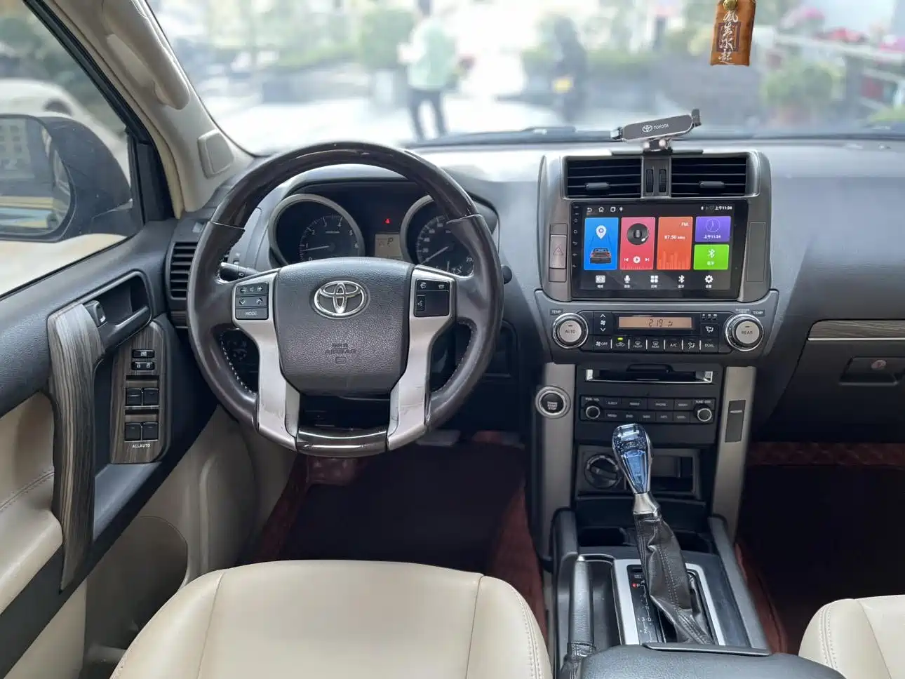 Toyota Prado (Import) 2010 2.7L Auto Luxury фото 16