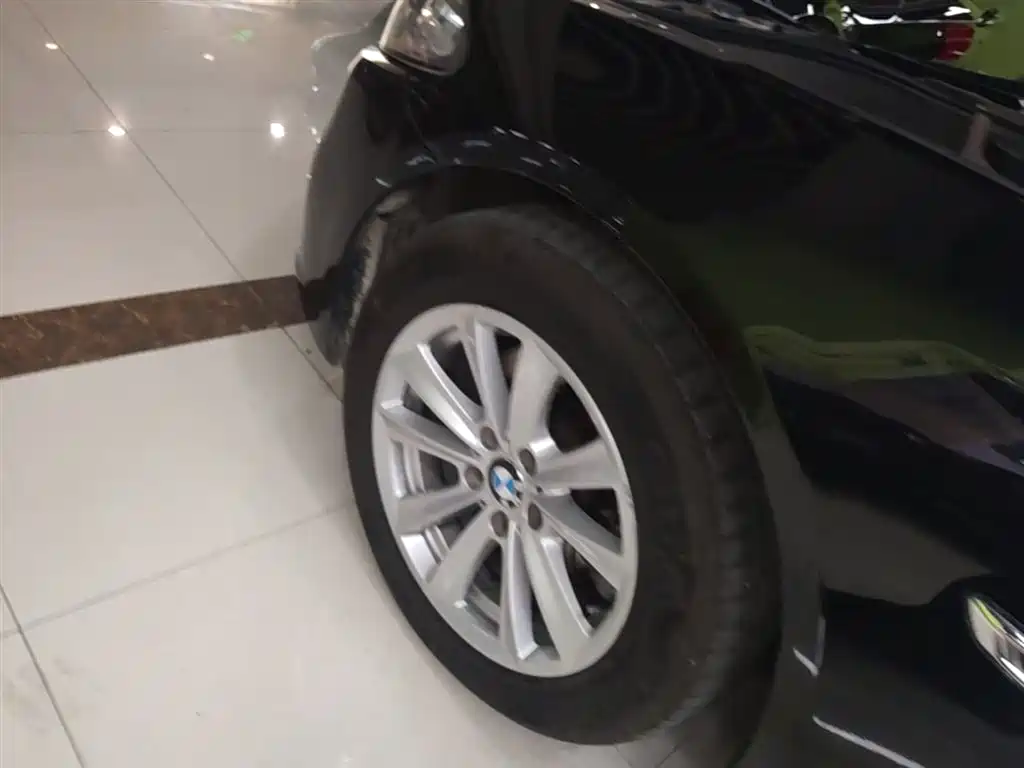 BMW 5 Series (Import) 2015 520i Elegance фото 23
