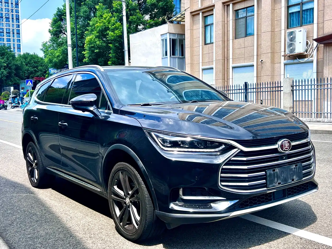 2021 BYD Tang