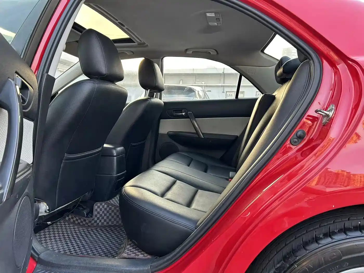 Фото 6 - Mazda 6