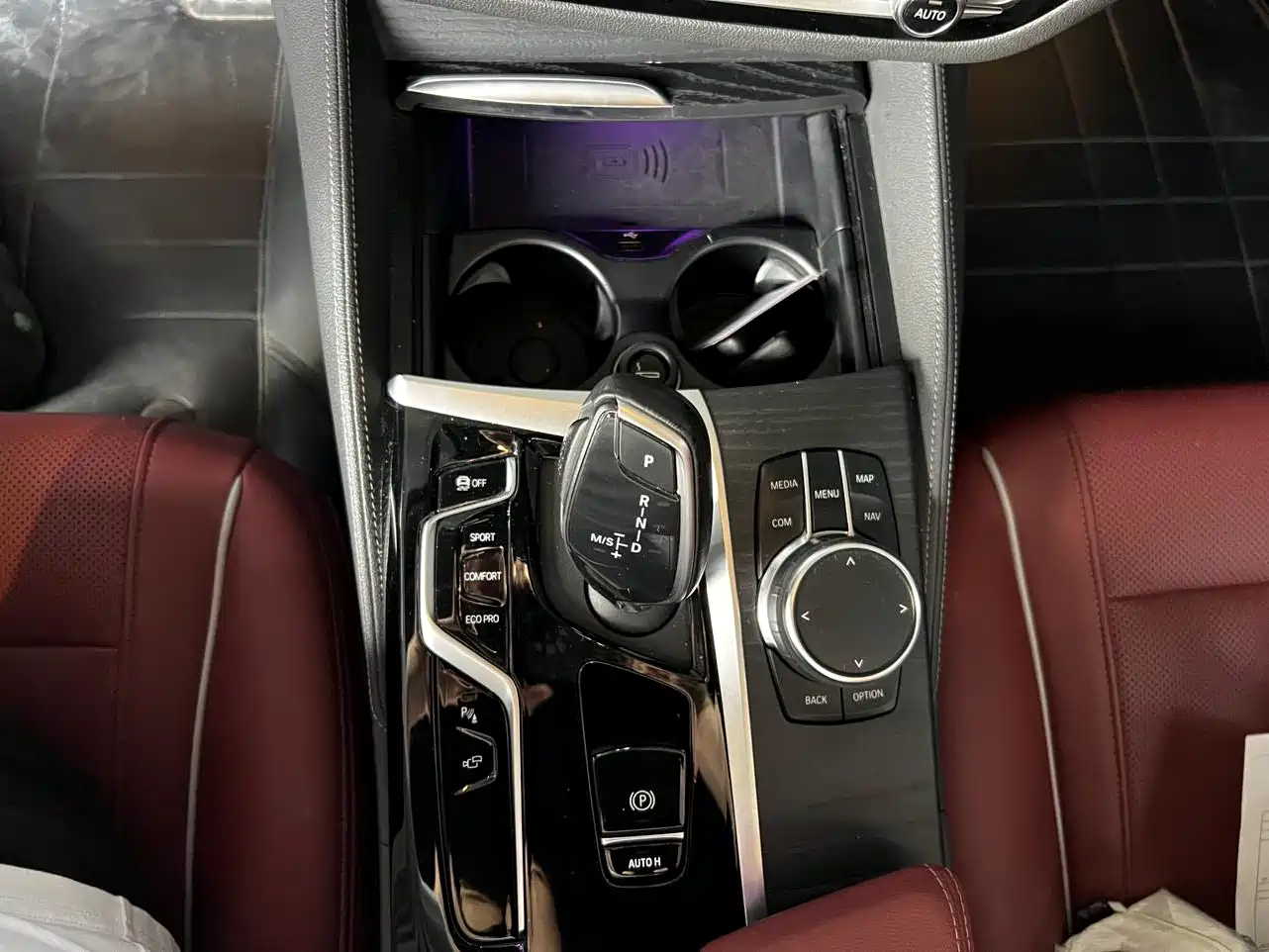 BMW 5 Series 2023 530Li Leading M Sport Package фото 8