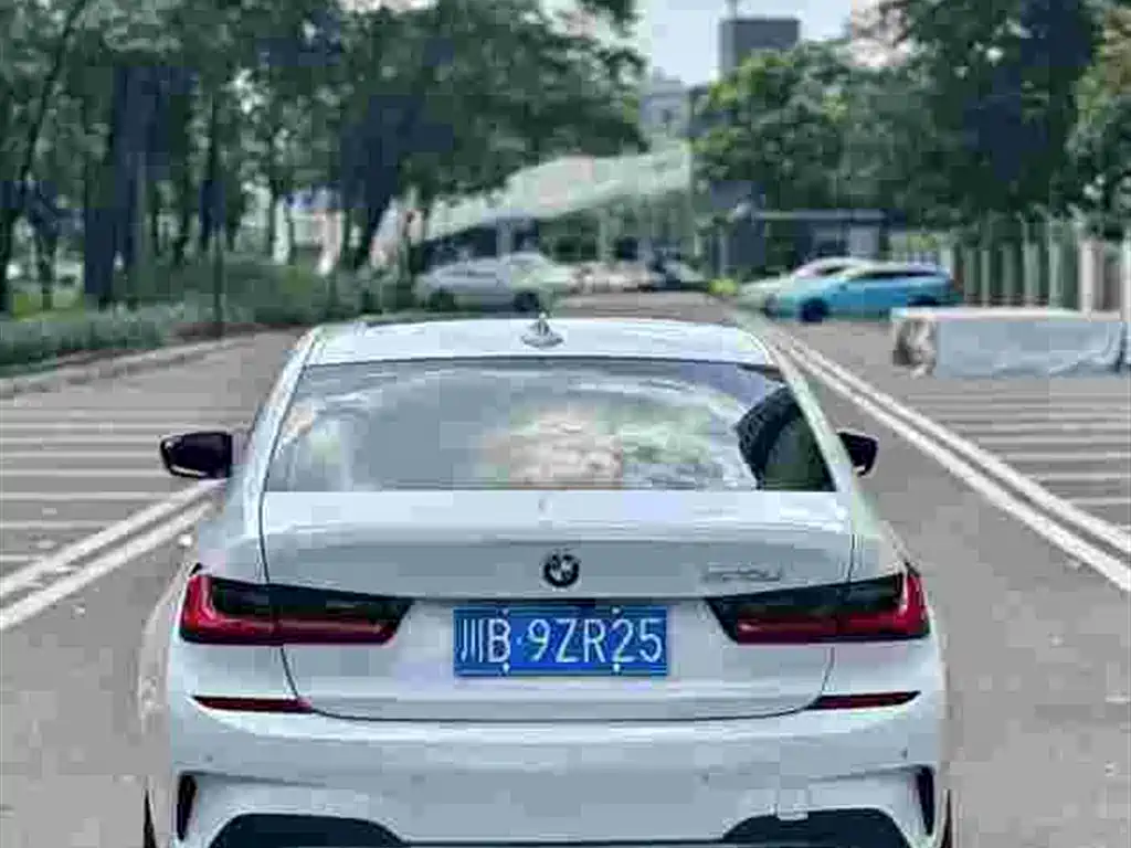 BMW 3 Series 2021 320Li M Sport Package фото 3
